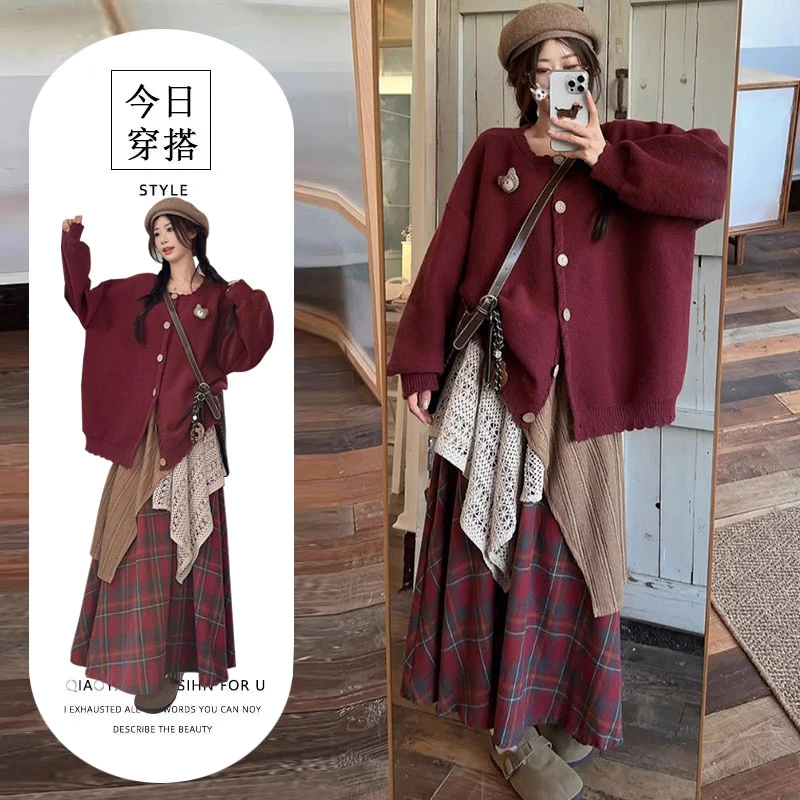 红色毛衣连衣裙子女秋冬装超火2025新款长裙战袍穿搭一整套高级感