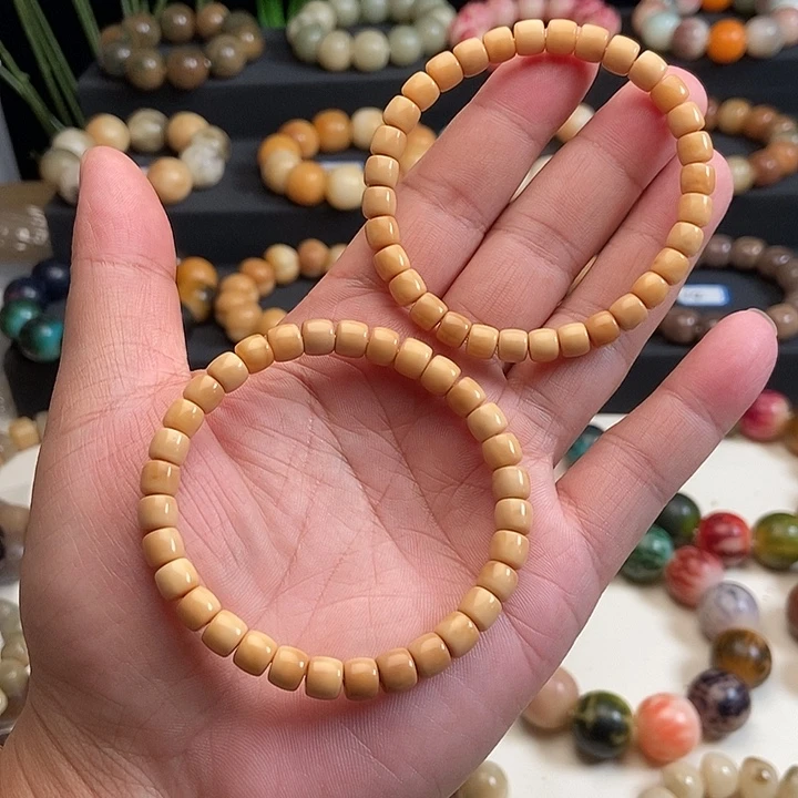 吊坠菩提根/象牙果龙脊一条