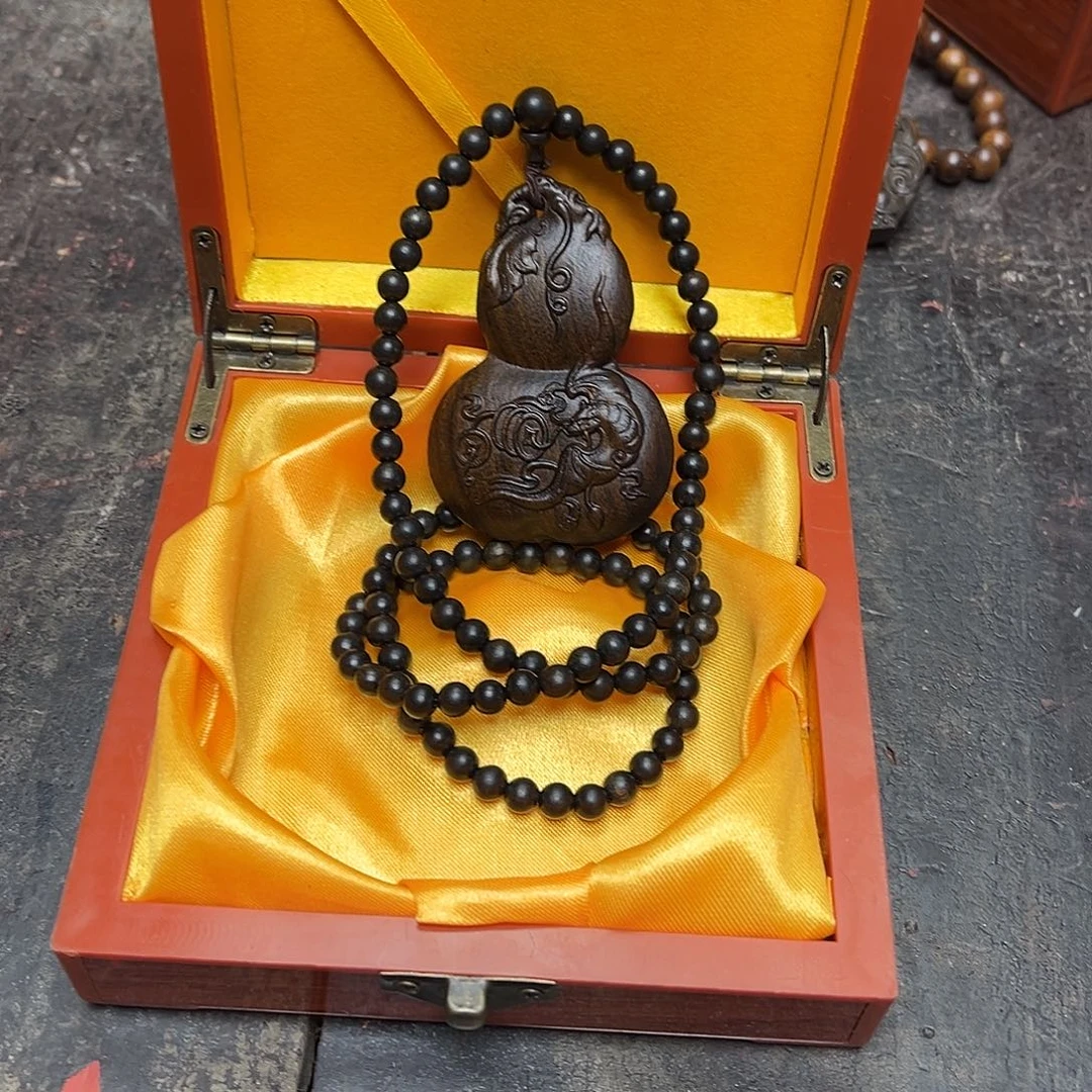 大叶紫檀（黑酸枝木类）