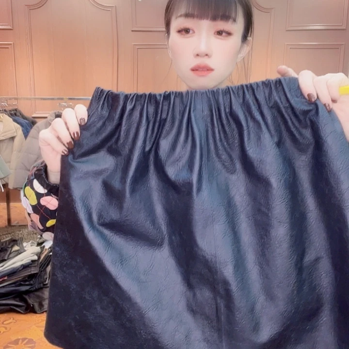 130……140斤皮短裙