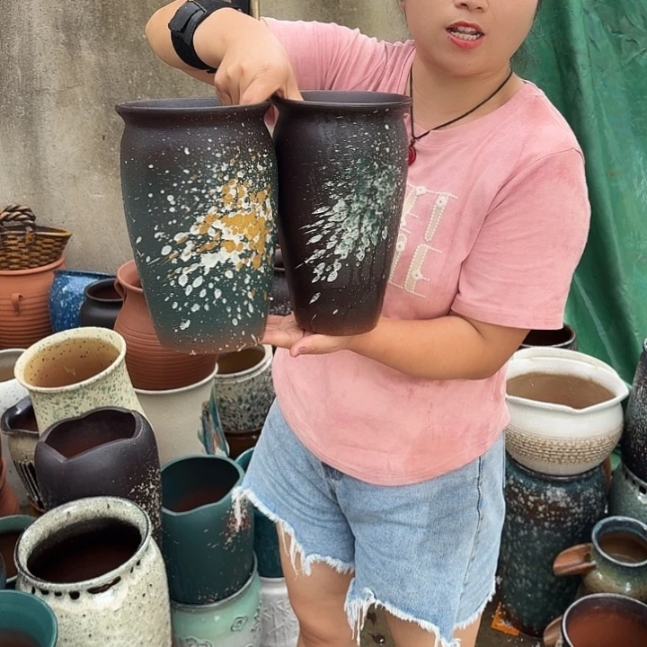 15口25高两个盆子。