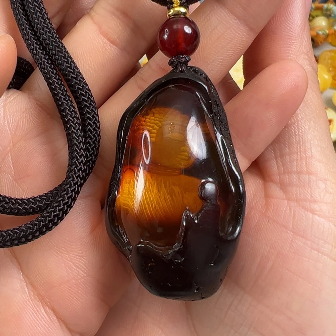 琥珀未镶嵌裸石琥珀