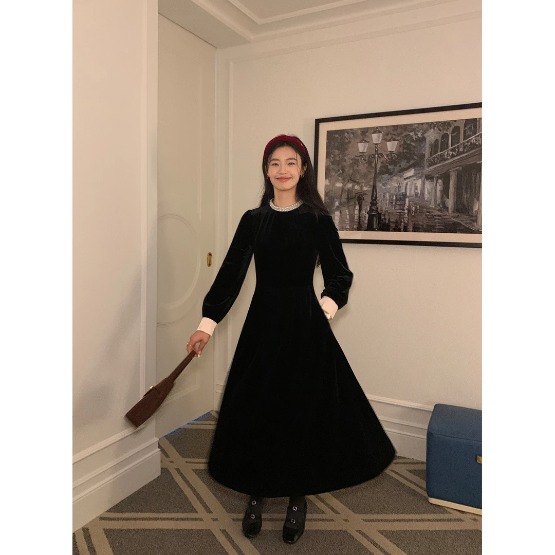 大码胖mm小黑裙女法式复古丝绒连衣裙优雅小黑裙气质收腰长袖裙子