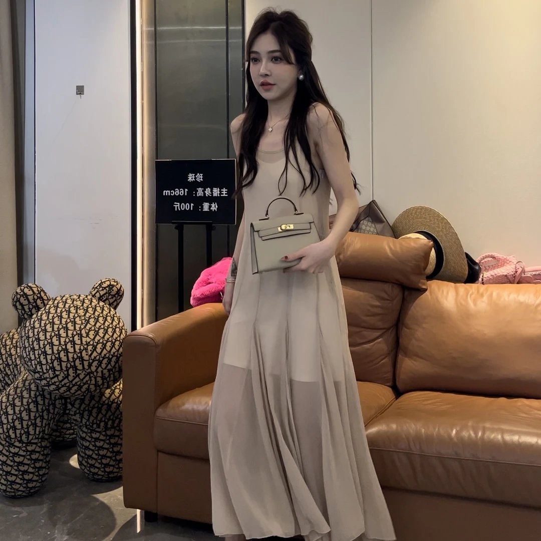 C22 迷失夏日~吊带连衣裙两件套 C22002  春天仙女裙时尚显瘦气质
