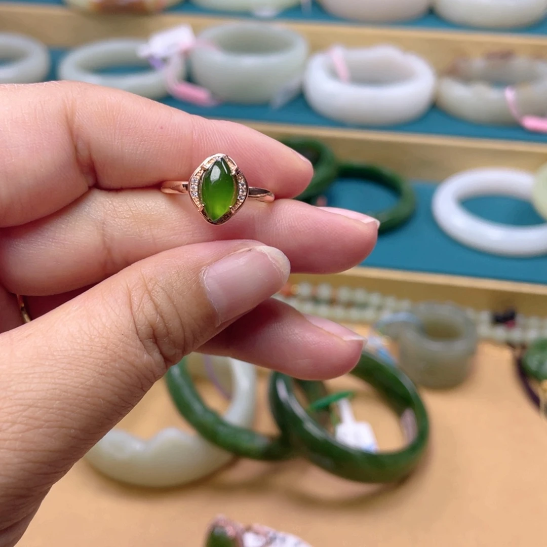 和田玉戒指未镶嵌