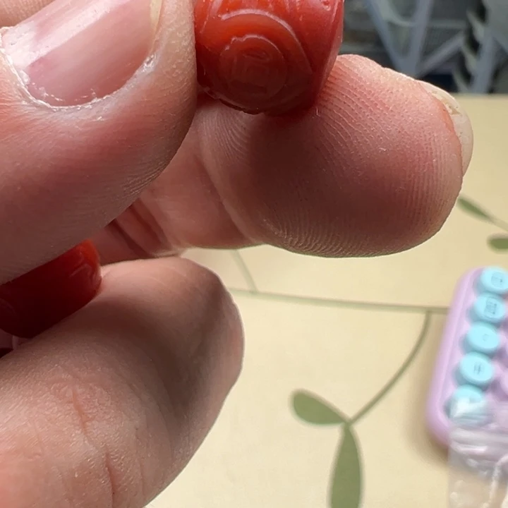 吊坠白玉菩提红色3700