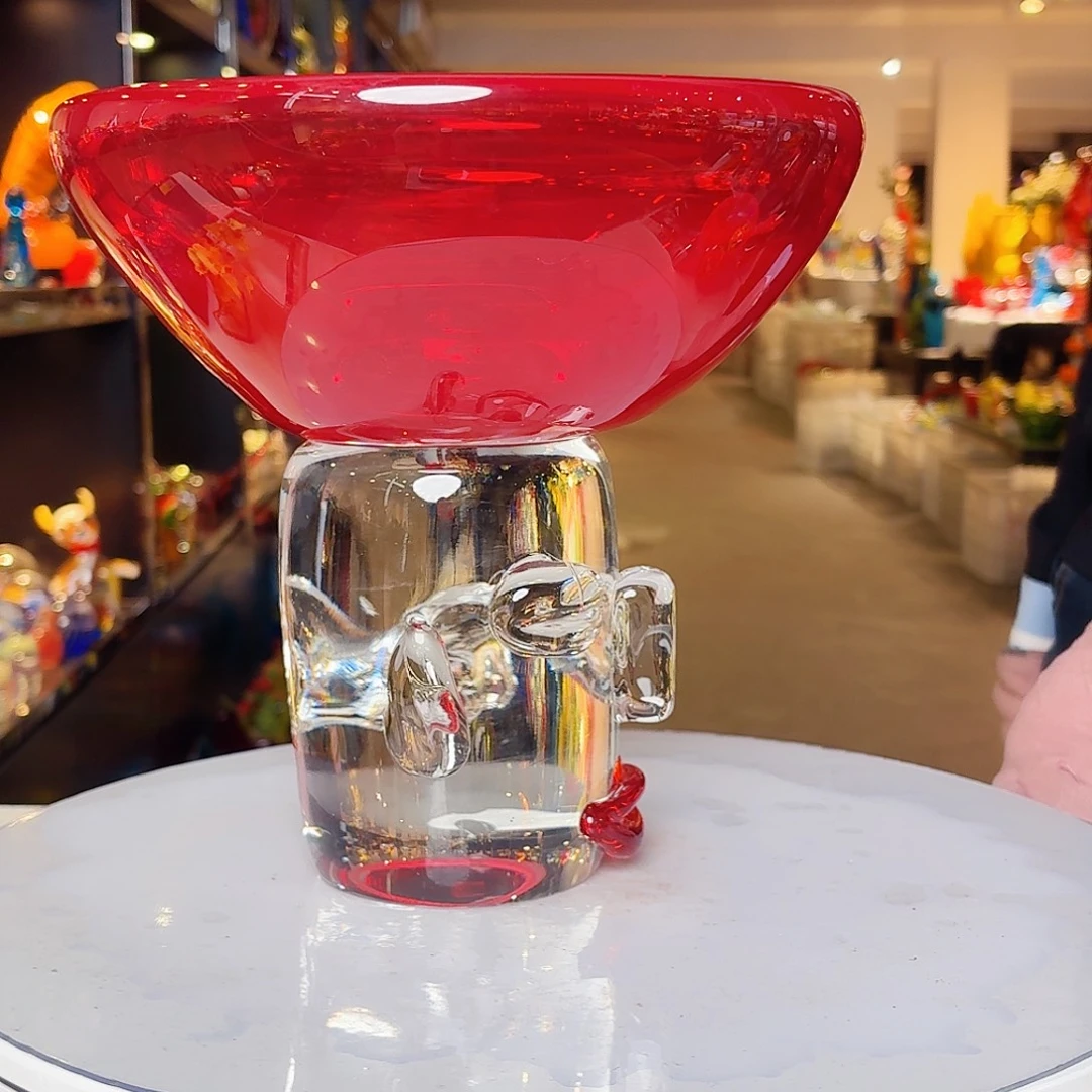 琉璃手工艺品琉璃岛上有个叫小白