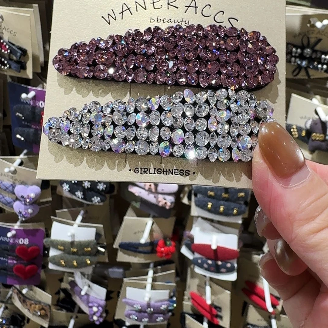 皮质非金属夹子爆