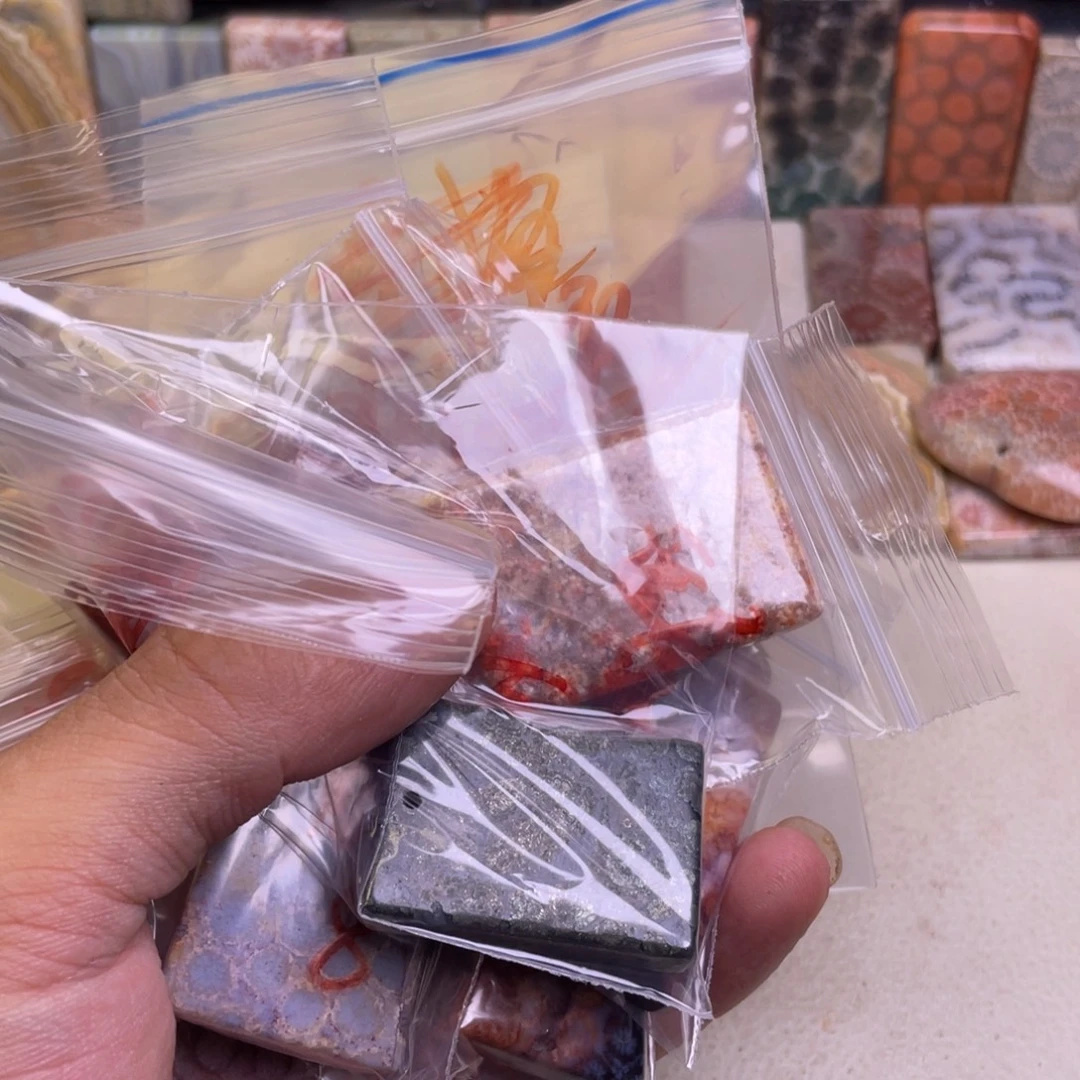 爱****硅化玉合金吊坠精品8
