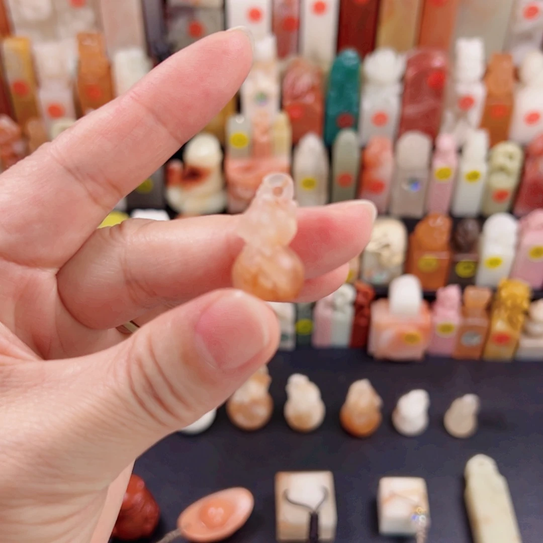 寿山石印石鱼***酱1.1圆刻1字