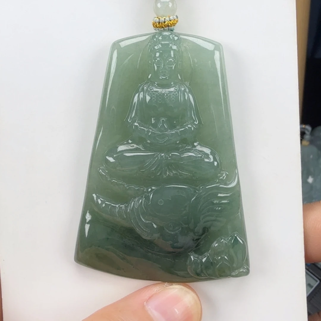 翡翠挂件未镶嵌翡翠