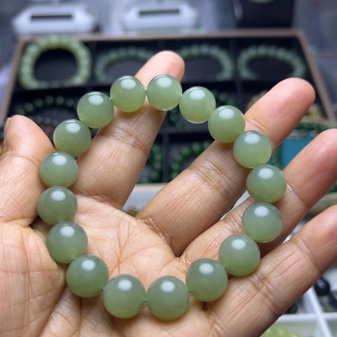 和田玉未镶嵌手串