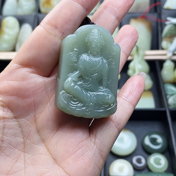 和田玉（糖玉）未镶嵌颈饰