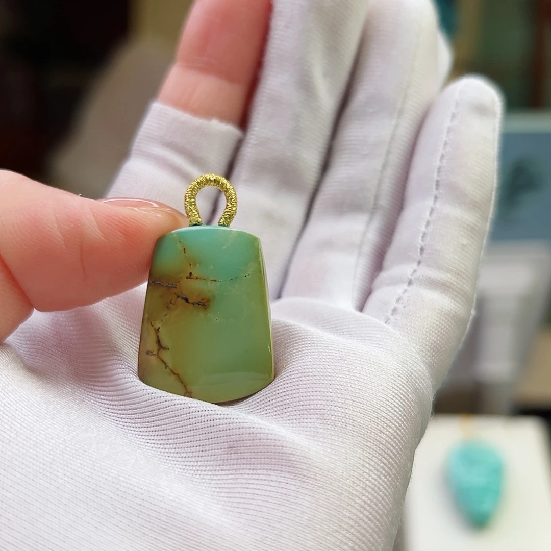 未镶嵌绿松石珠宝奇石