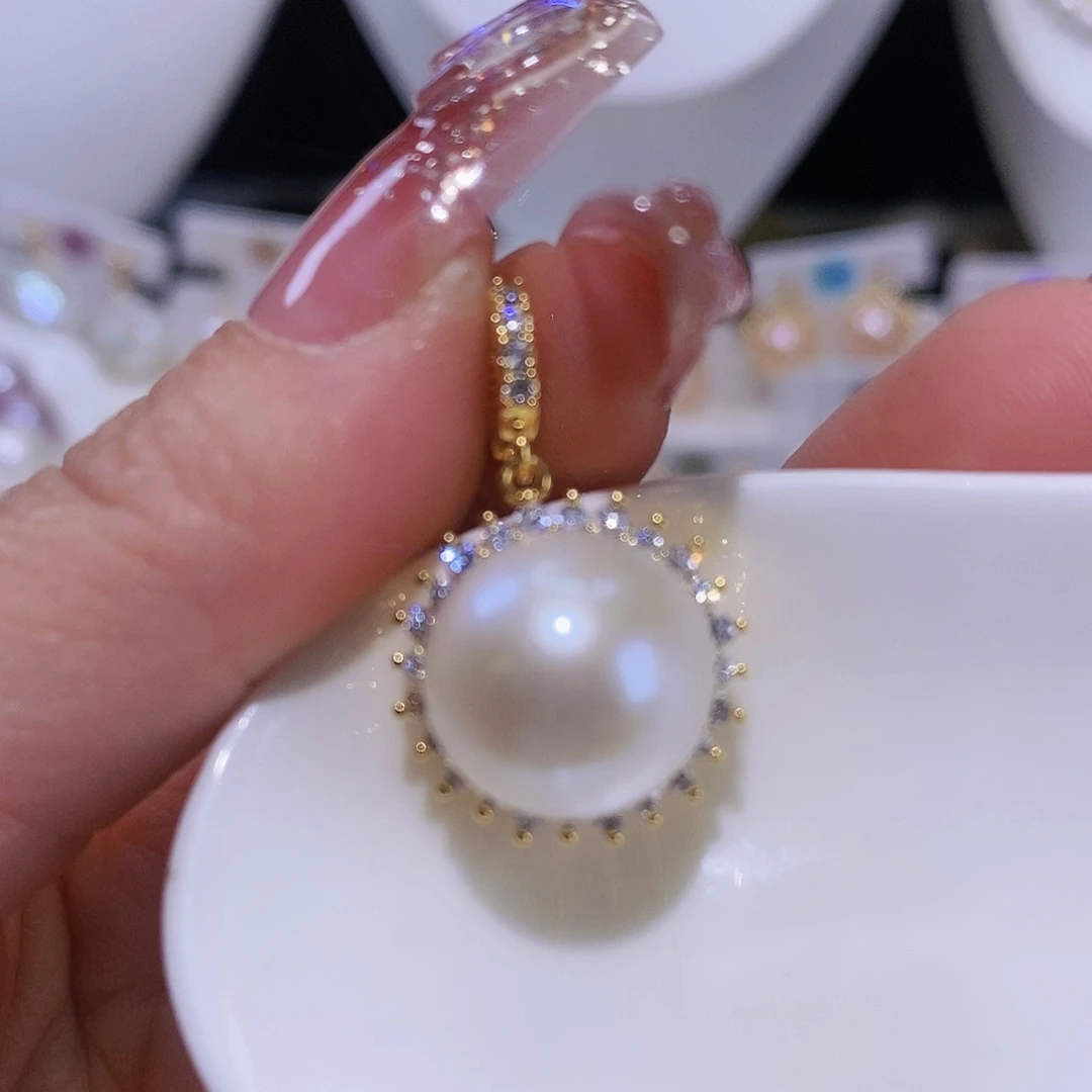 淡水珍珠颈饰合金