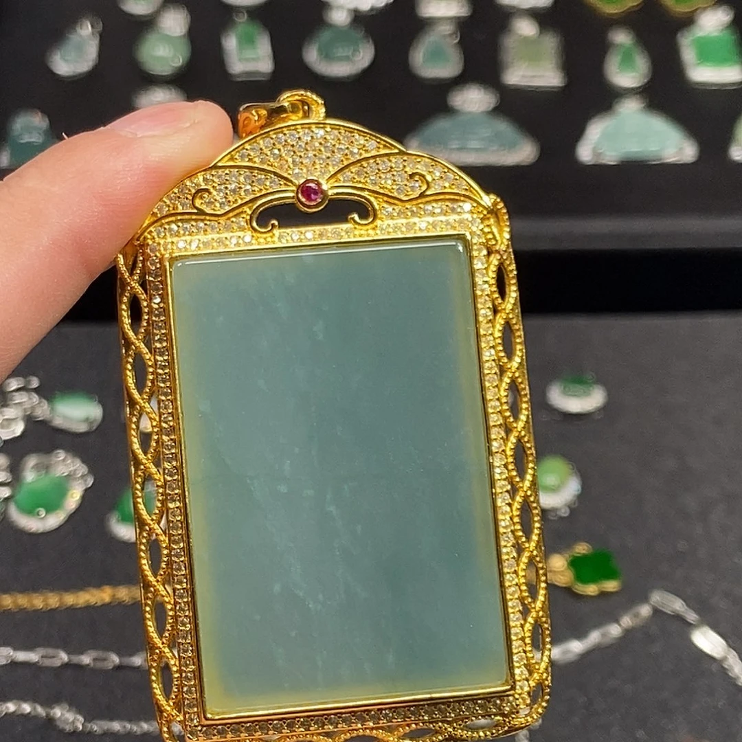 翡翠合金颈饰123579900