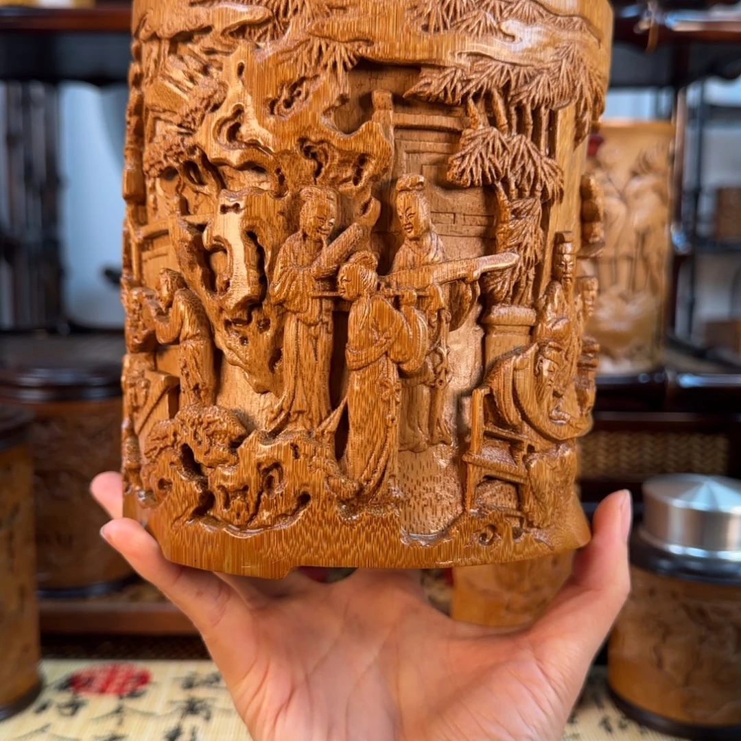 7***星手工竹雕笔筒夜宴图