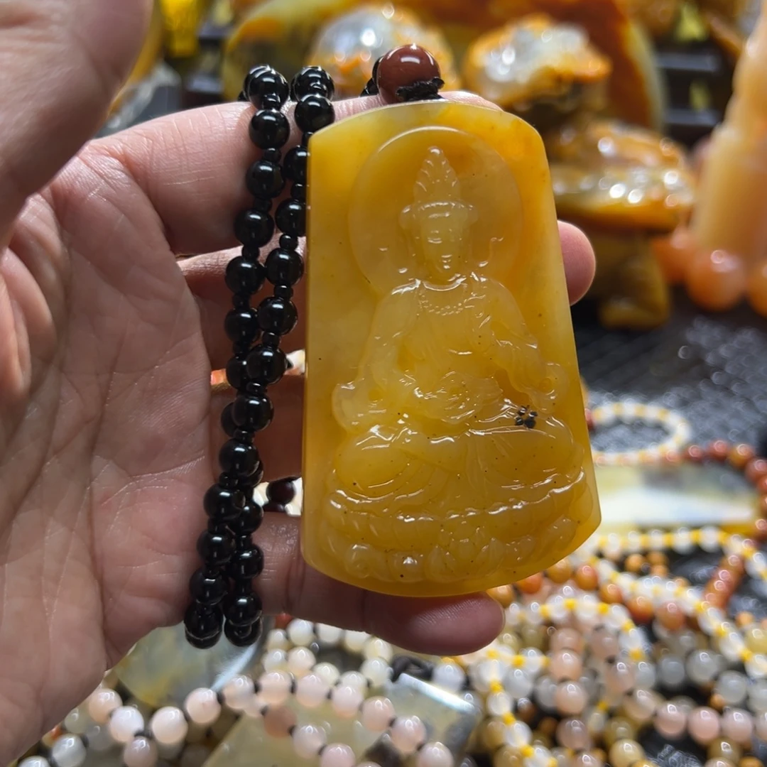 石英质玉未镶嵌颈饰