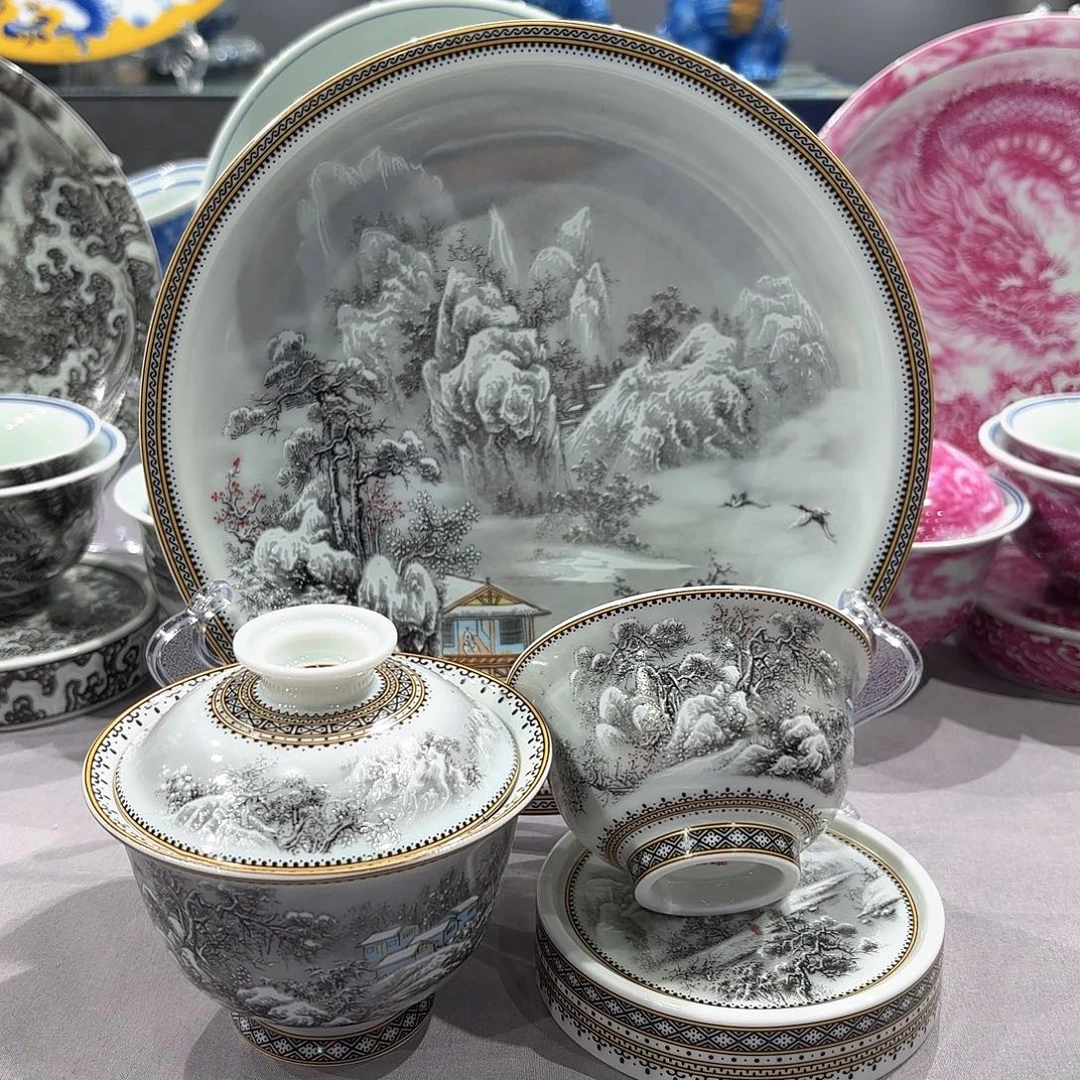 瓷片景德镇瓷器精品陈列