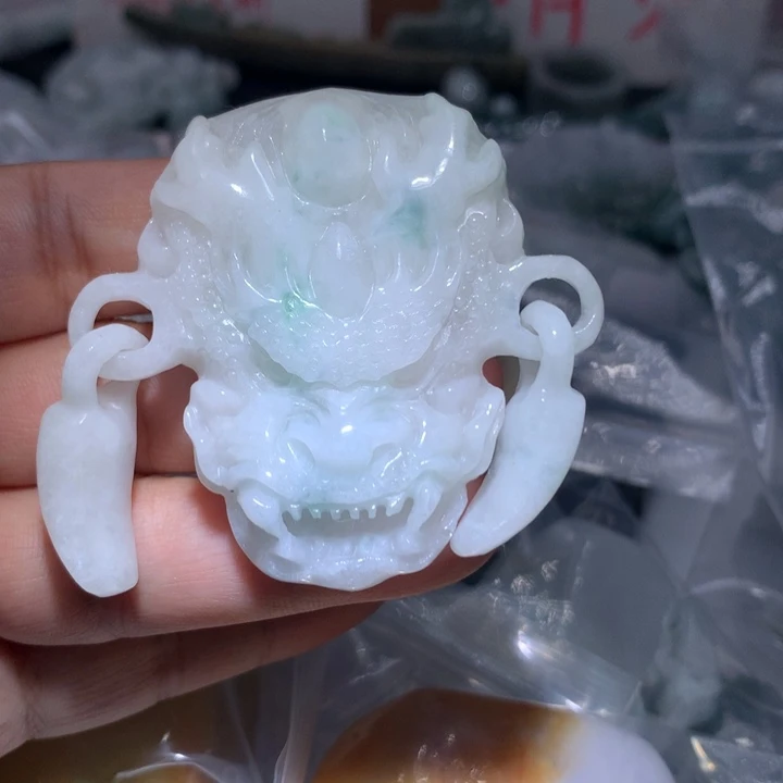 翡翠未镶嵌颈饰保真天然A货翡翠