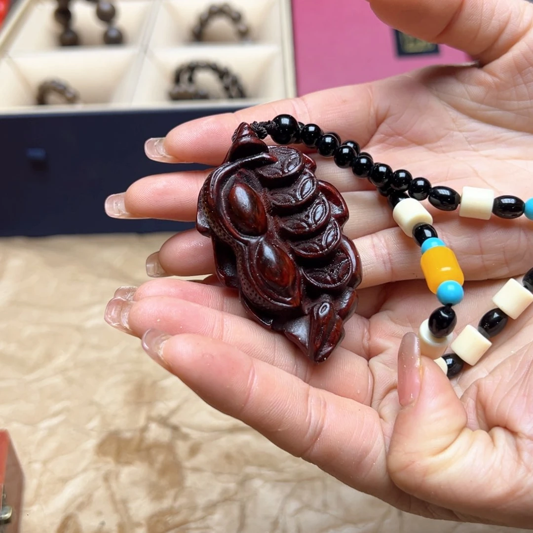 大叶紫檀（黑酸枝木类）