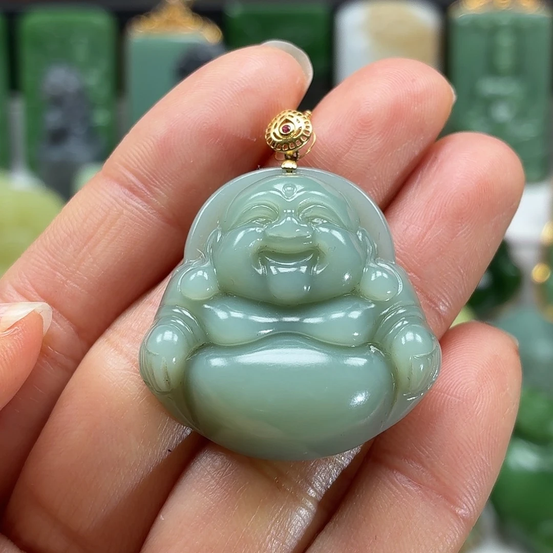 和田玉18K金镶嵌颈饰