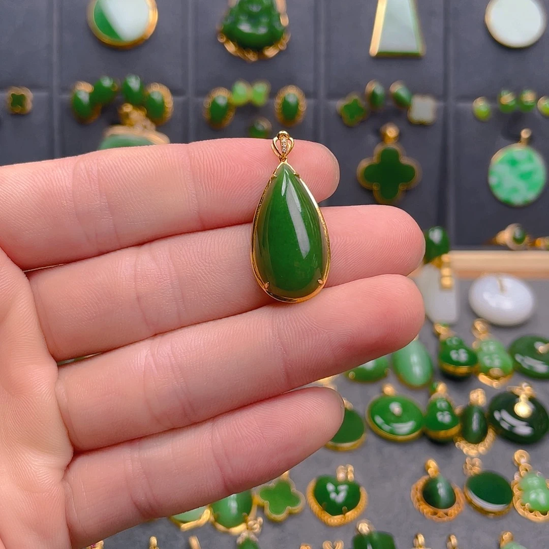 和田玉（碧玉）18K金镶嵌吊坠(不含链)