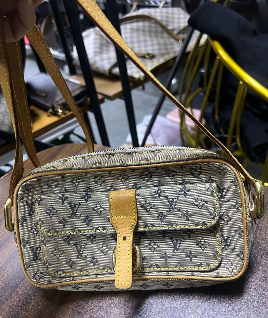 95新 路易威登斜挎包 15905