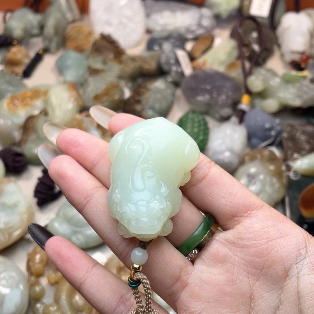 一****和田玉未镶嵌手链