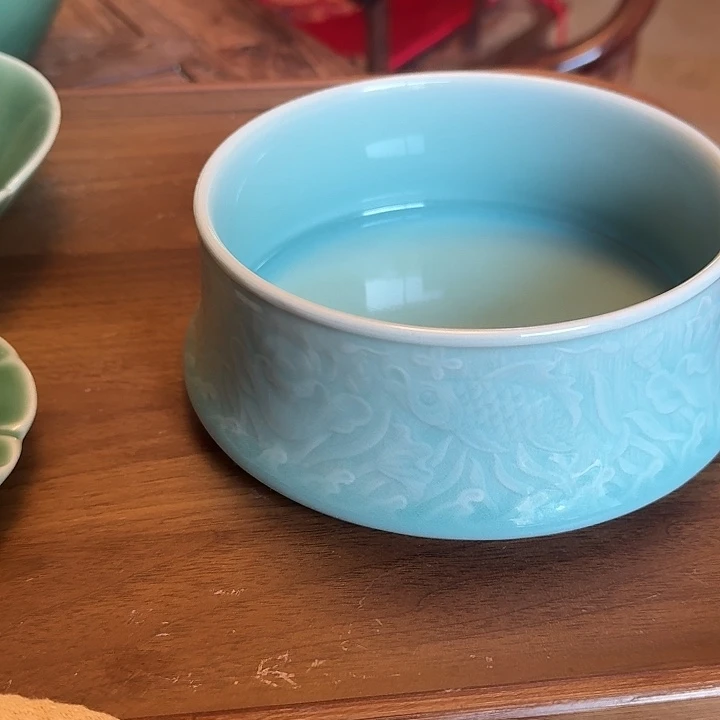 青瓷哈哈哈哈哈哈哈哈哈哈哈哈