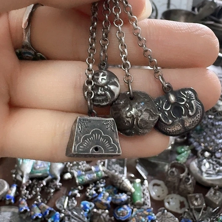 谷***0非金属足银挂件一串