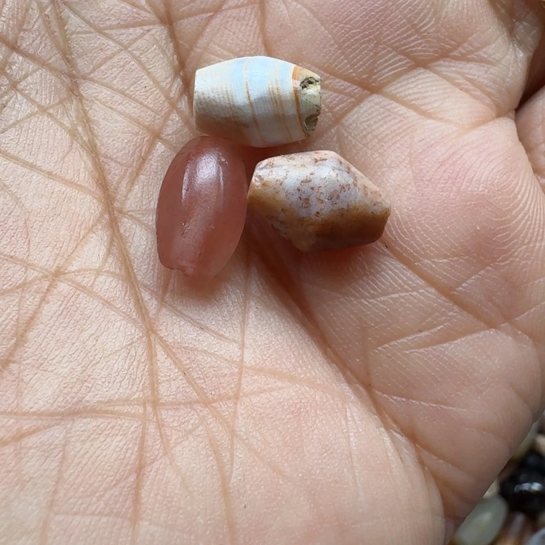 c***…玛瑙/玉髓未镶嵌颈饰