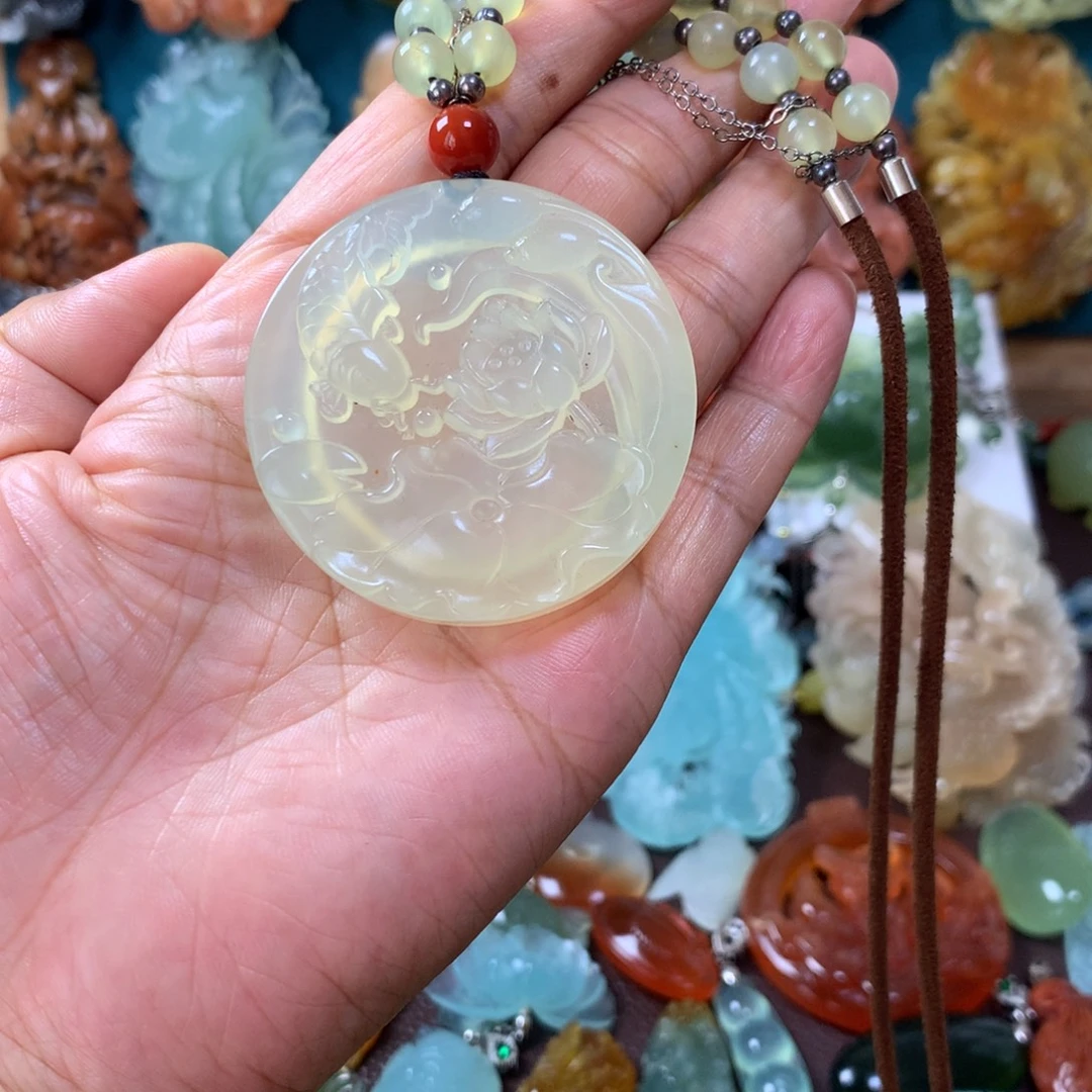 蛇纹石玉未镶嵌挂坠