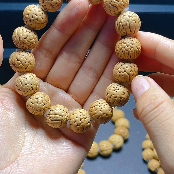 凯***饮吊坠桃核桃核金丹