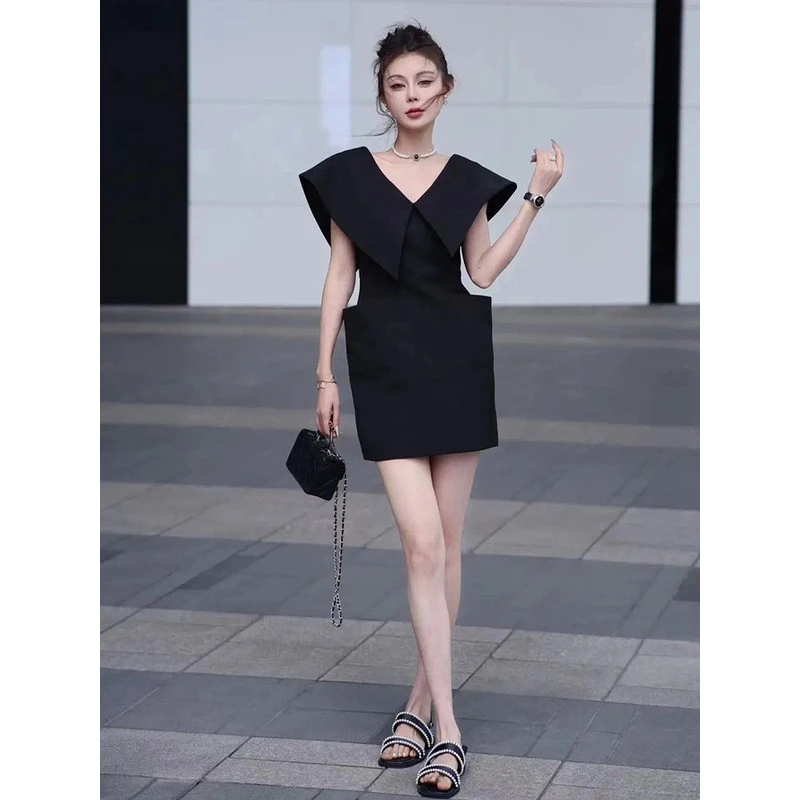 欧货时尚大翻领口袋连衣裙女2024夏季新款法式气质高级感显瘦短裙