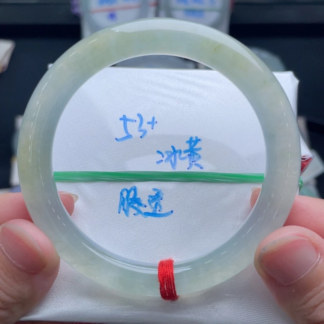 翡翠未镶嵌手镯翡翠手镯