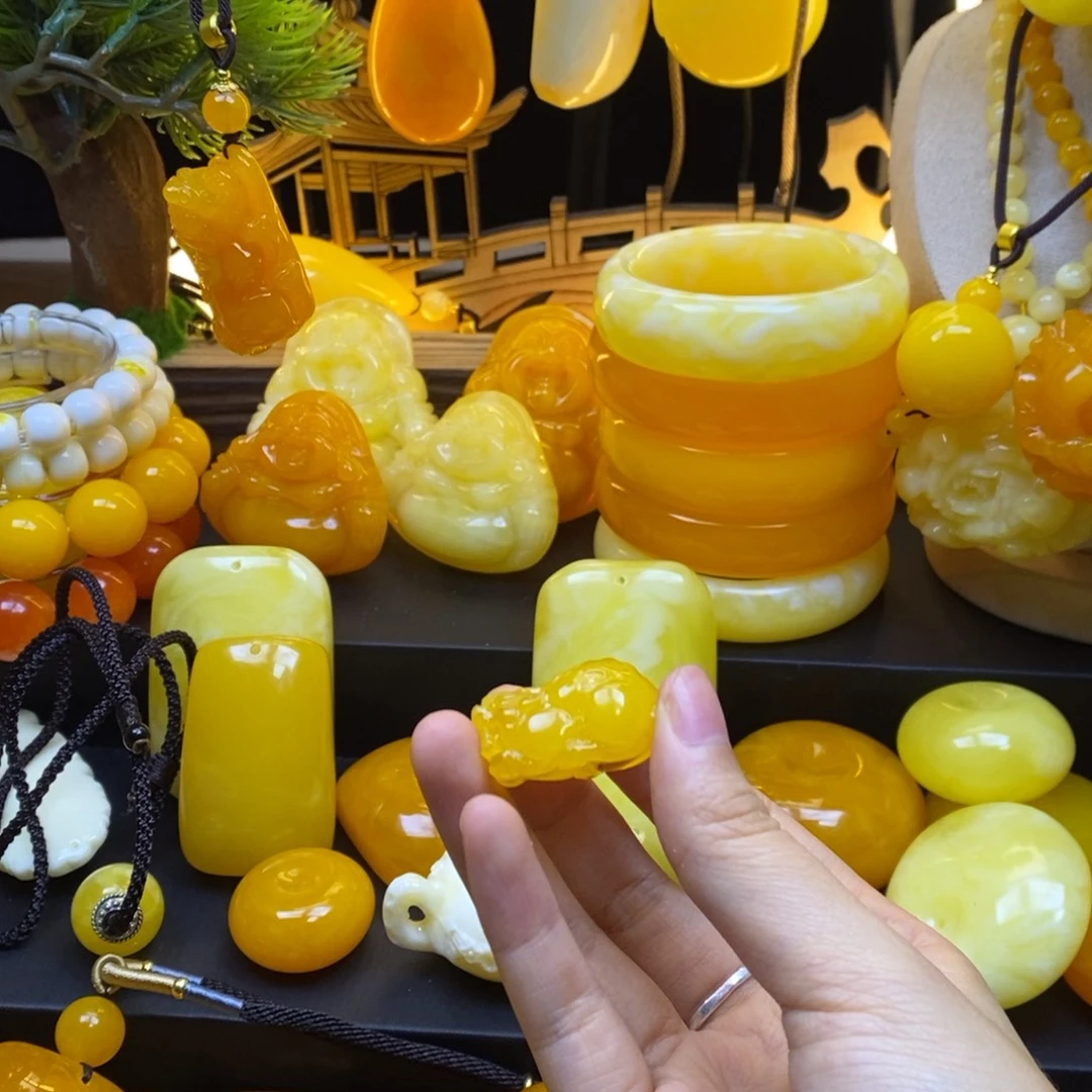 倪***生全品无暇小貔貅鸡油黄