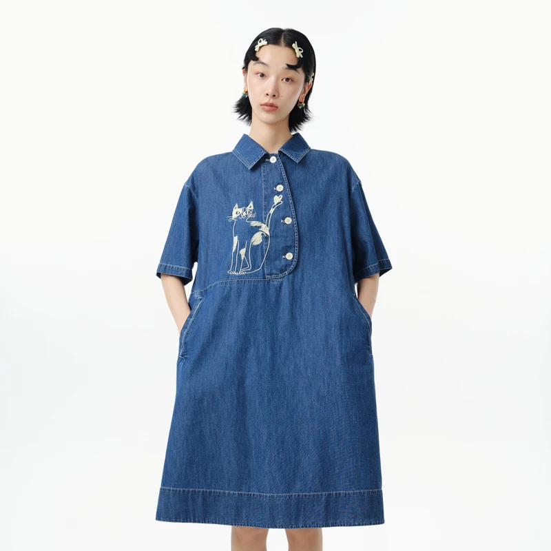 MOVEUP幻走2025夏季新款.FUN系列翻领绣花牛仔连衣裙325141303