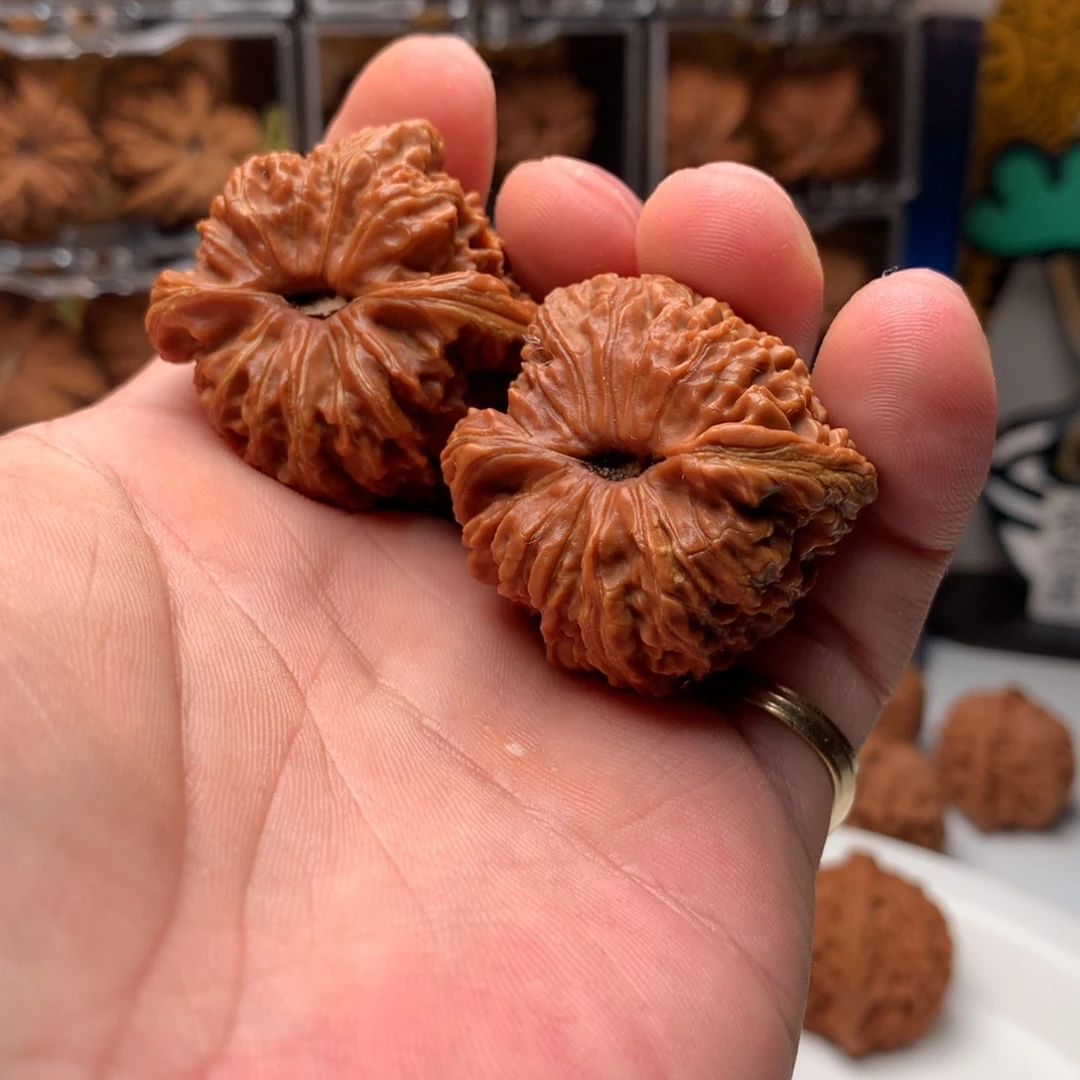 桃核吊坠Z****Y南疆石 666888