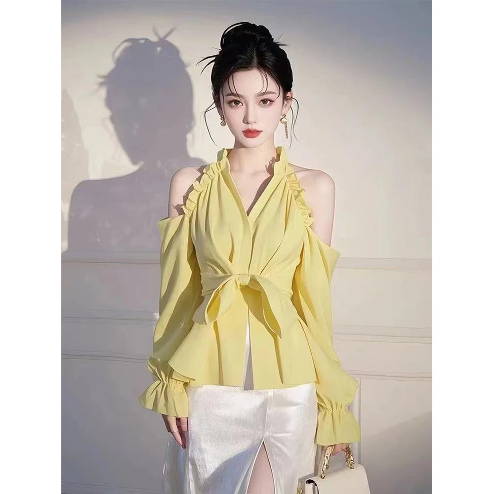 设计感露肩蝴蝶结黄色衬衫女装春季高级感独特小众超好看漂亮上衣