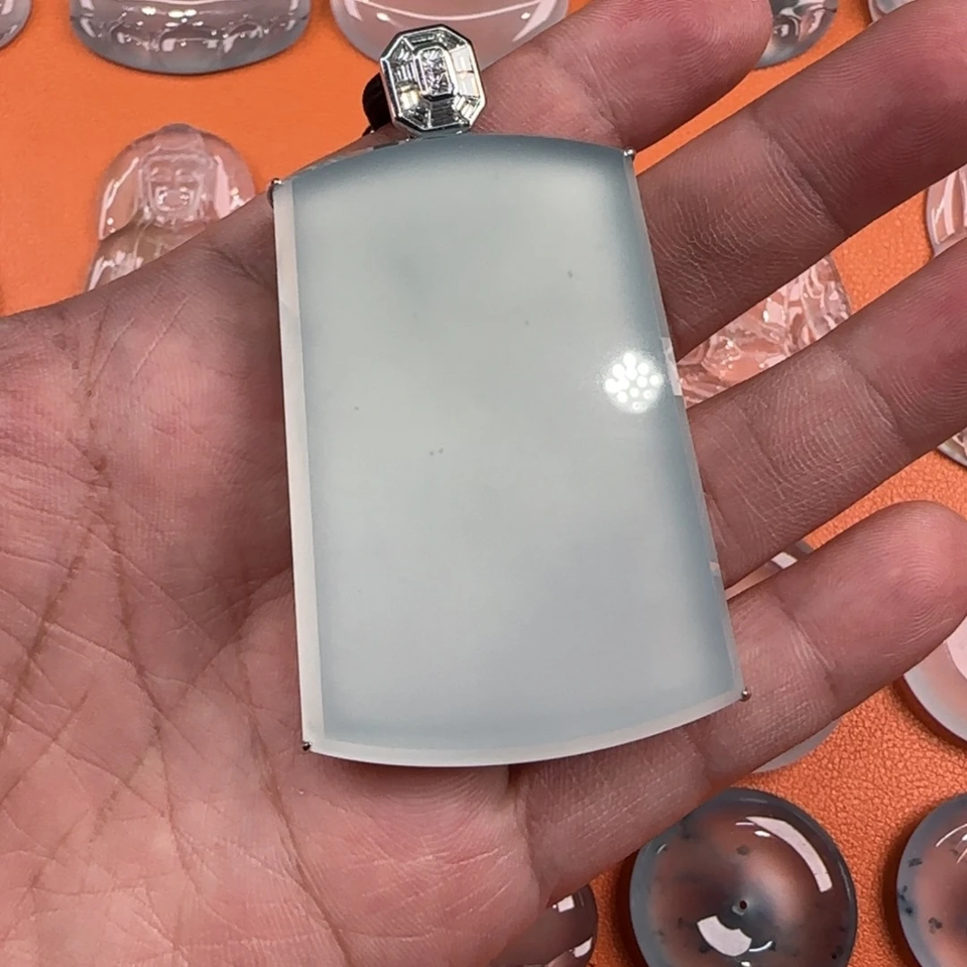 定制翡翠18K金镶嵌天然