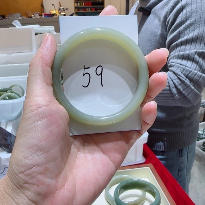 和田玉未镶嵌手镯210