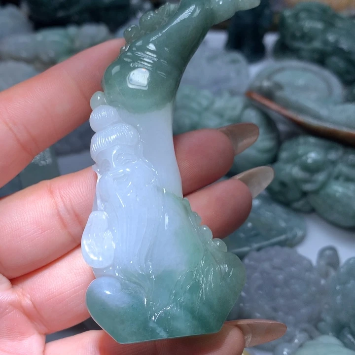 翡翠未镶嵌颈饰保真天然A货翡翠