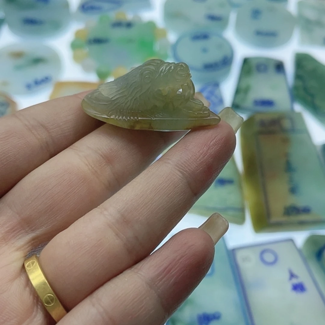 【闪购商品】定制翡翠未镶嵌天然翡翠