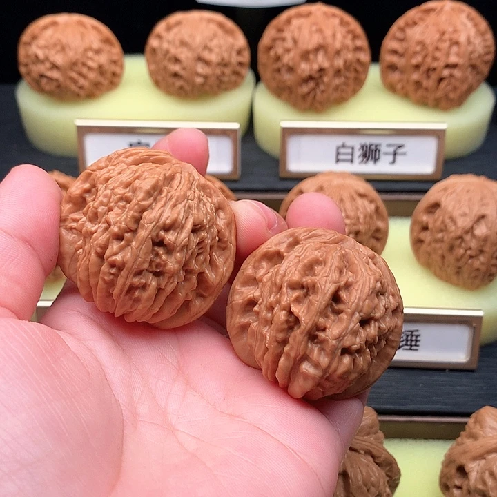 文玩核桃吊坠607号山地楼41+