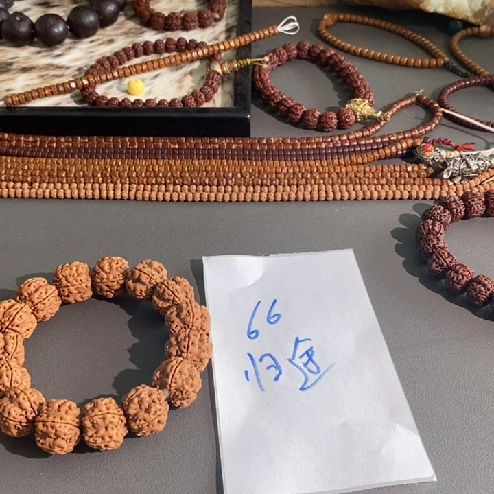 归***z吊坠金刚菩提哦哦哦哦哦哦