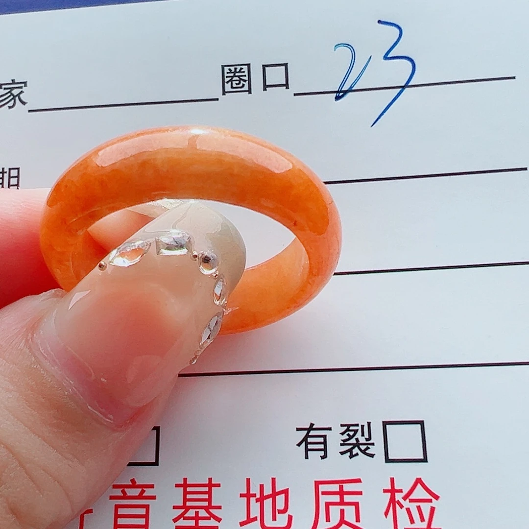 未镶嵌戒指翡翠宁****?戒圈