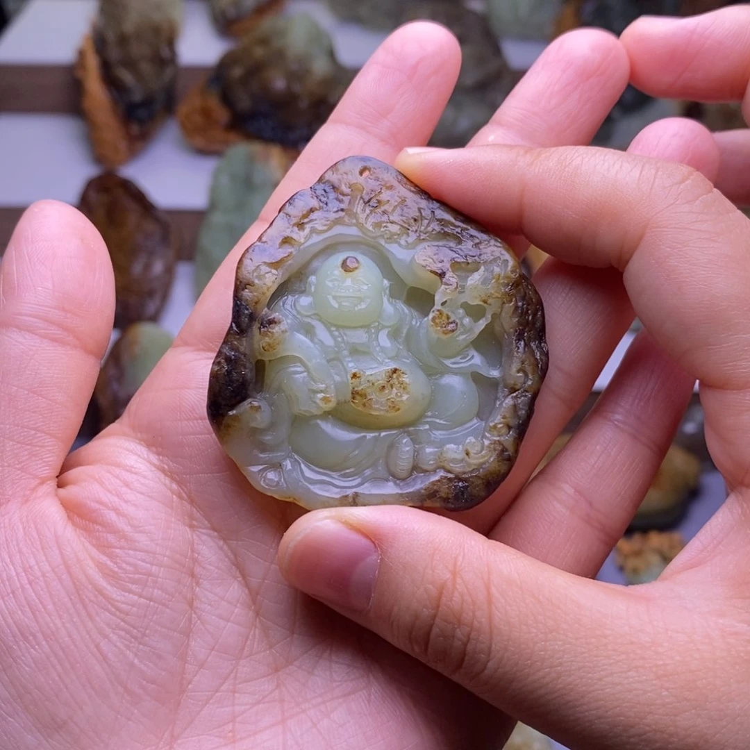 岫岩河磨玉（透闪石质玉）未镶嵌挂件入*