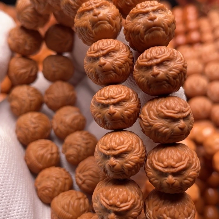 猴头核桃吊坠家****哥斗战胜佛