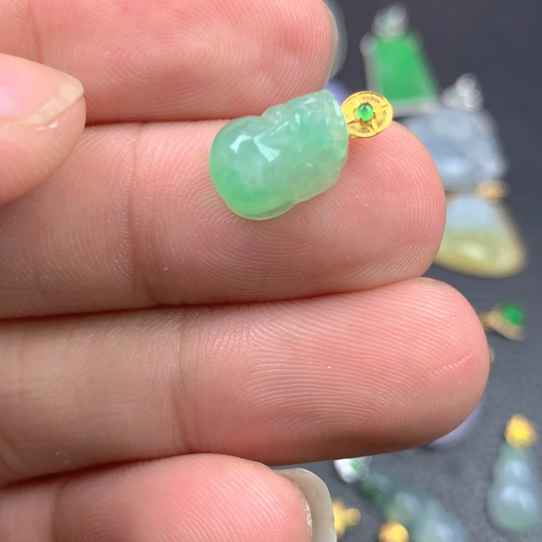 【闪购商品】翡翠18K金镶嵌颈饰翡翠